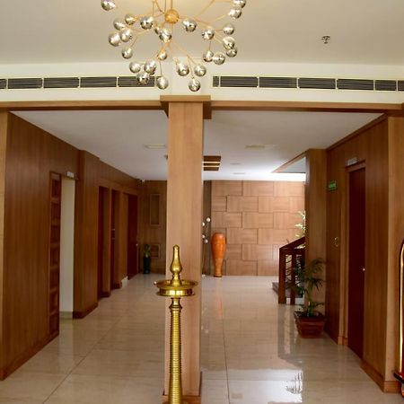 Kottiyam Hotel Emerald Palace מראה חיצוני תמונה