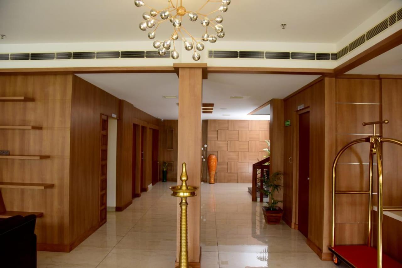 Kottiyam Hotel Emerald Palace מראה חיצוני תמונה