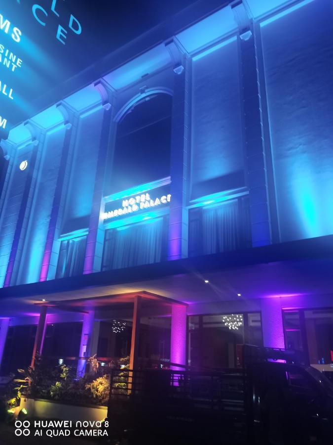 Kottiyam Hotel Emerald Palace מראה חיצוני תמונה